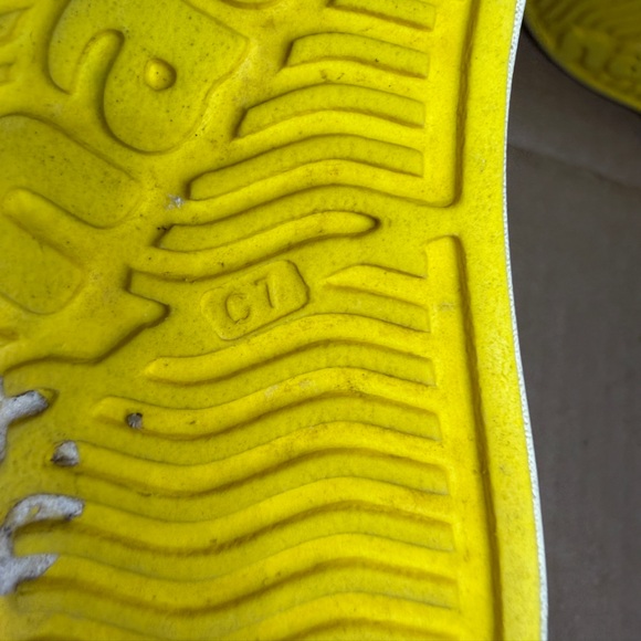 Native Jefferson Yellow EVA Slip On Water Shoes Sneakers Kids Toddler Size C7 - Picture 8 of 8